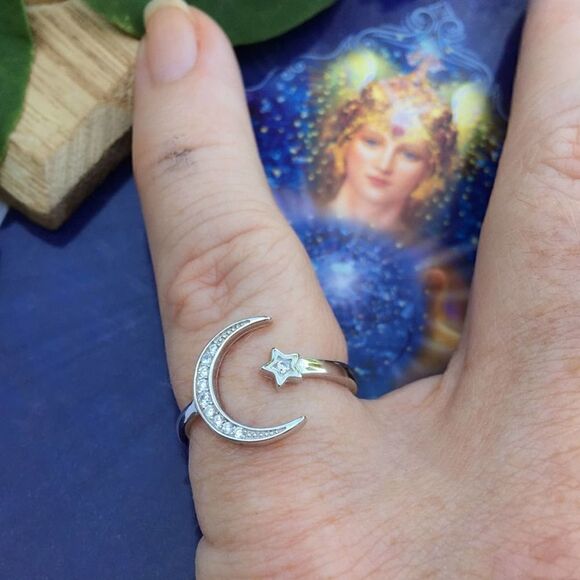 Crescent Moon & Star Sterling Silver CZ Ring - Picture 5 of 8